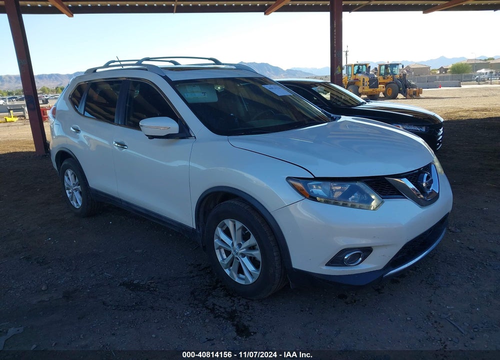 2015 NISSAN ROGUE SV VIN: 5N1AT2MT8FC828313