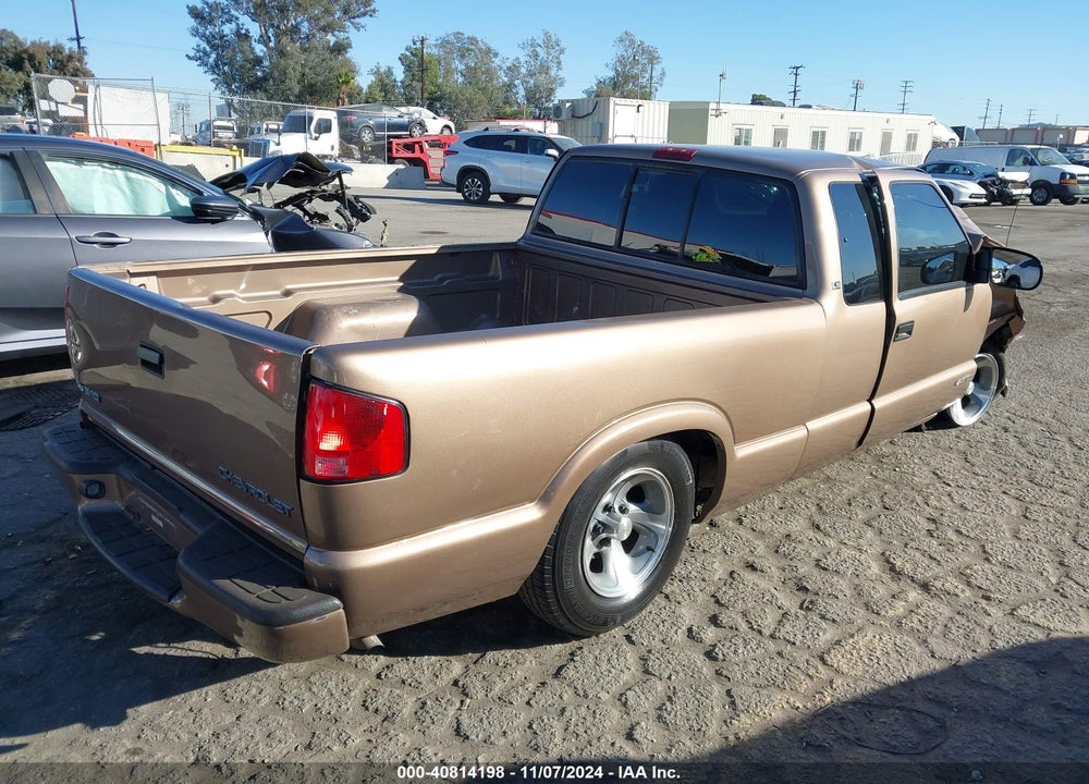 2003 CHEVROLET S-10 LS VIN: 1GCCS19X238177989