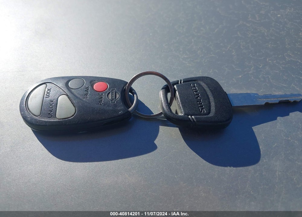 2001 NISSAN SENTRA SE- VIN: 3N1BB51D01L125928