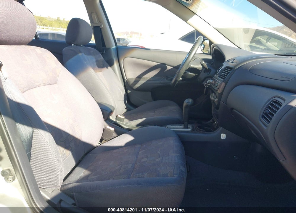 2001 NISSAN SENTRA SE- VIN: 3N1BB51D01L125928