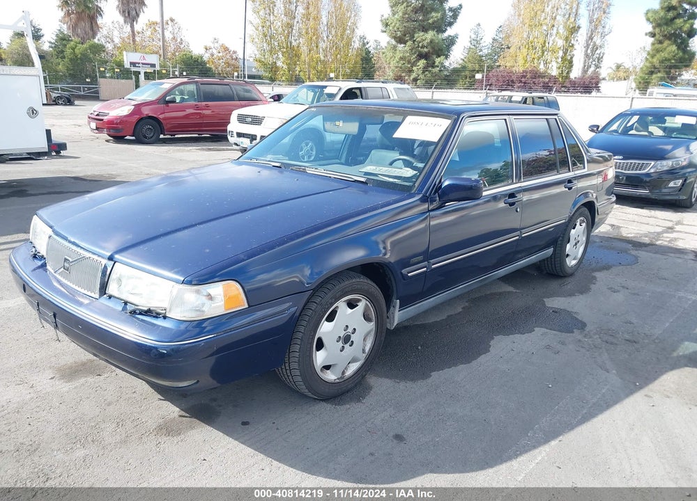 1998 VOLVO S90 VIN: YV1KS9607W1128246