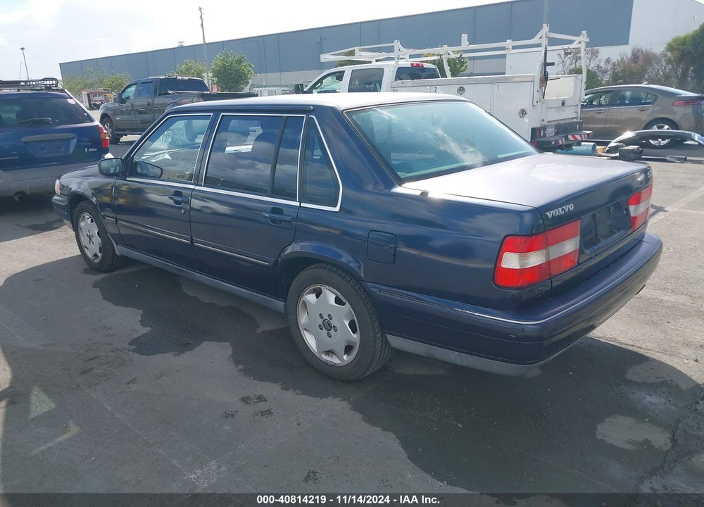 1998 VOLVO S90 VIN: YV1KS9607W1128246