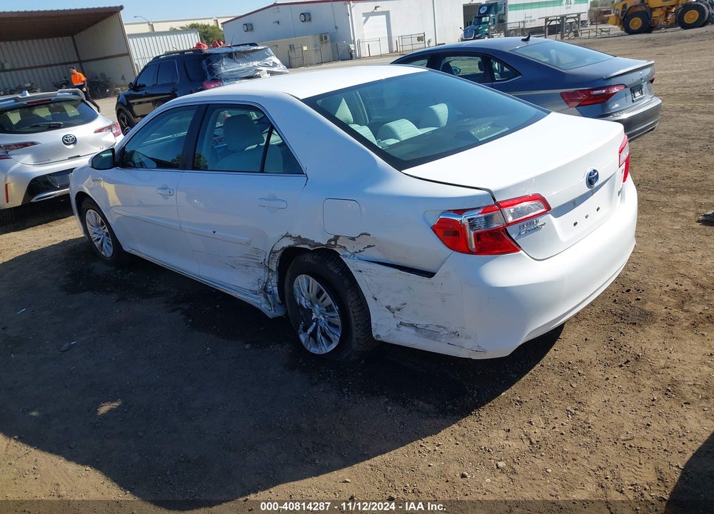 2014 TOYOTA CAMRY HYBRID LE VIN: 4T1BD1FK8EU137520
