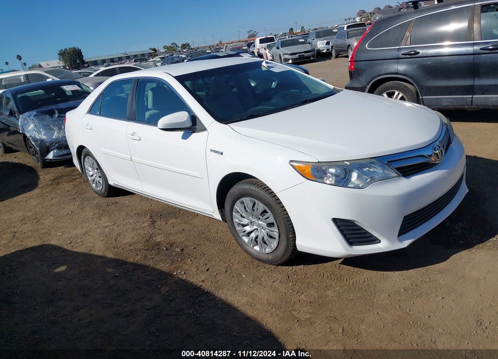 2014 TOYOTA CAMRY HYBRID LE VIN: 4T1BD1FK8EU137520