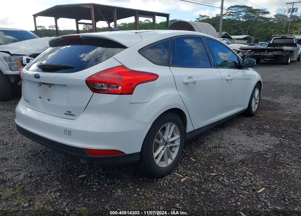 2016 FORD FOCUS SE VIN: 1FADP3K22GL385816