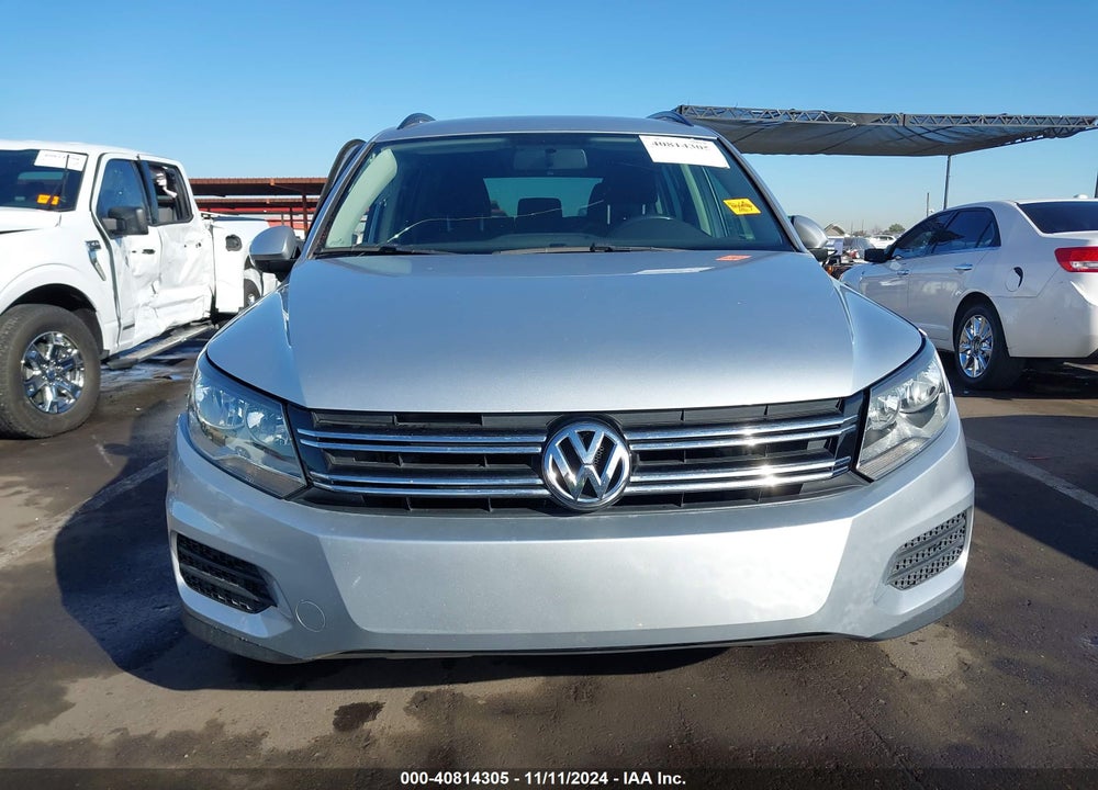 2018 VOLKSWAGEN TIGUAN LIMITED 2.0T VIN: WVGAV7AX4JK001373