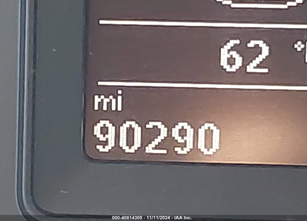 2018 VOLKSWAGEN TIGUAN LIMITED 2.0T VIN: WVGAV7AX4JK001373