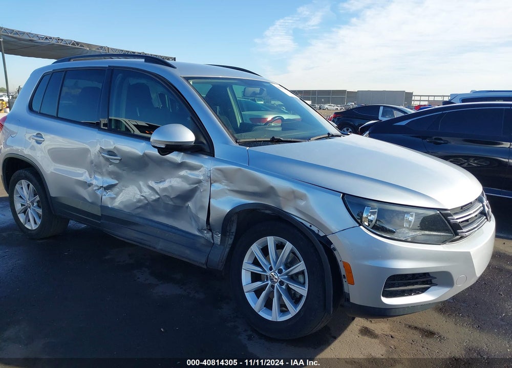 2018 VOLKSWAGEN TIGUAN LIMITED 2.0T VIN: WVGAV7AX4JK001373