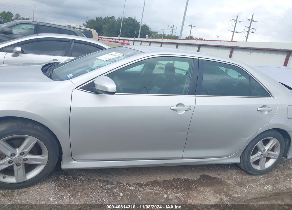 2014 TOYOTA CAMRY SE VIN: 4T1BF1FK5EU381295