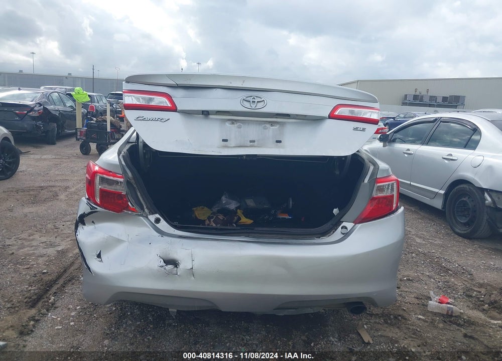 2014 TOYOTA CAMRY SE VIN: 4T1BF1FK5EU381295