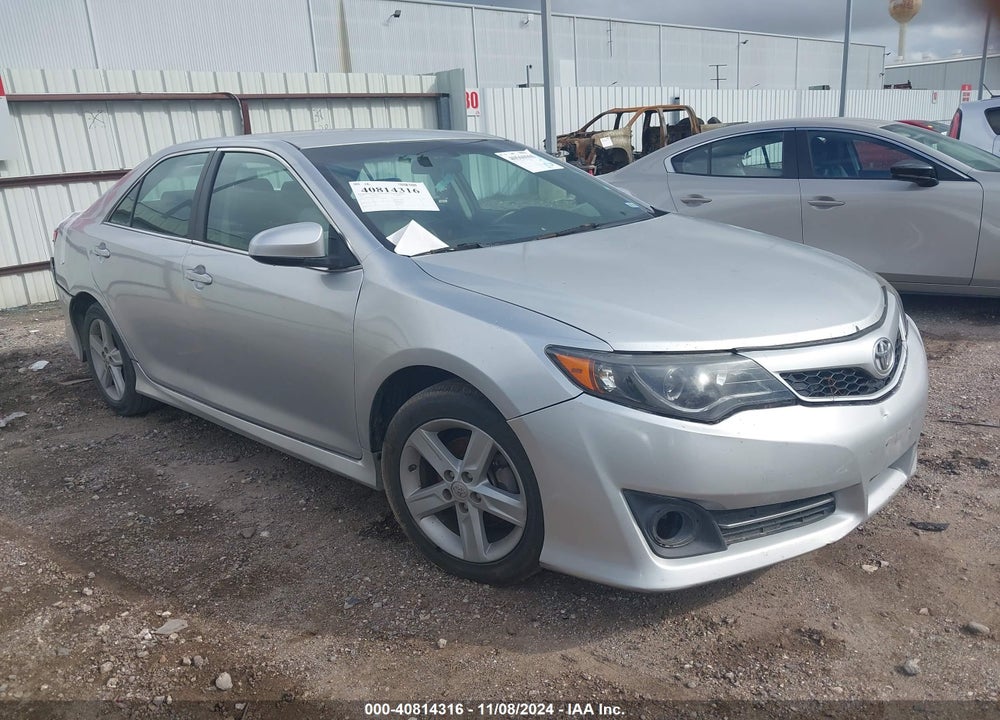2014 TOYOTA CAMRY SE VIN: 4T1BF1FK5EU381295