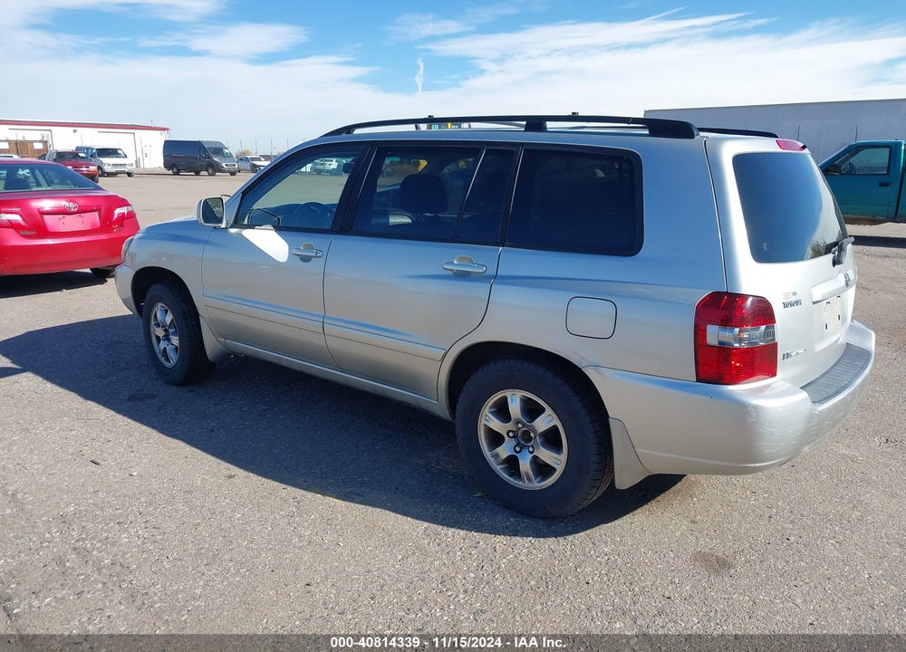2005 TOYOTA HIGHLANDER LIMITED VIN: JTEEP21A250115853