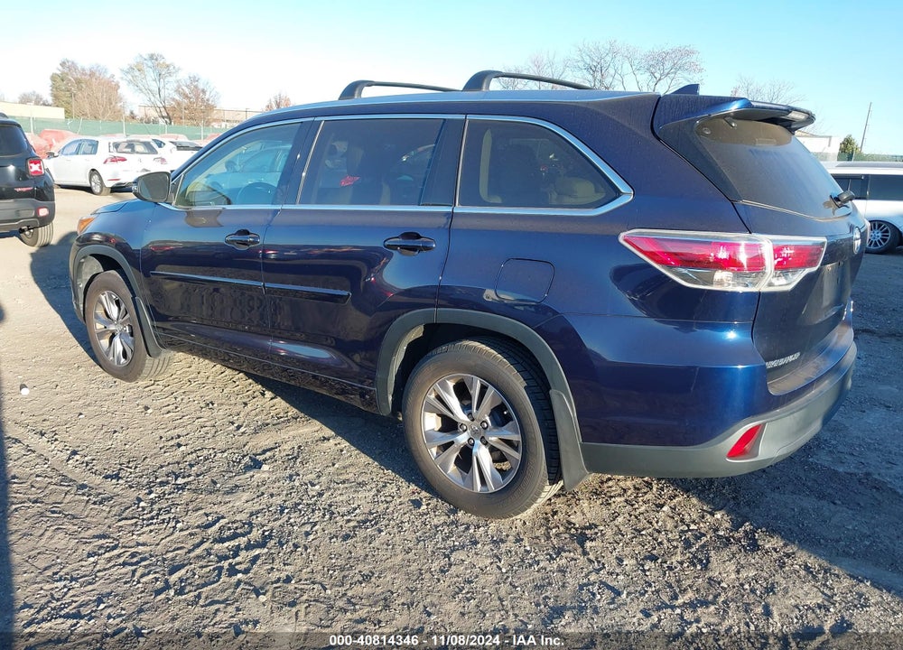 2014 TOYOTA HIGHLANDER XLE V6 VIN: 5TDJKRFH3ES014043