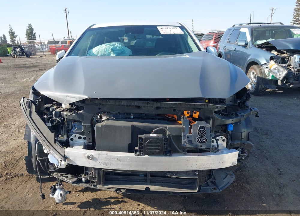 2021 HYUNDAI KONA ELECTRIC SEL VIN: KM8K23AG3MU123088