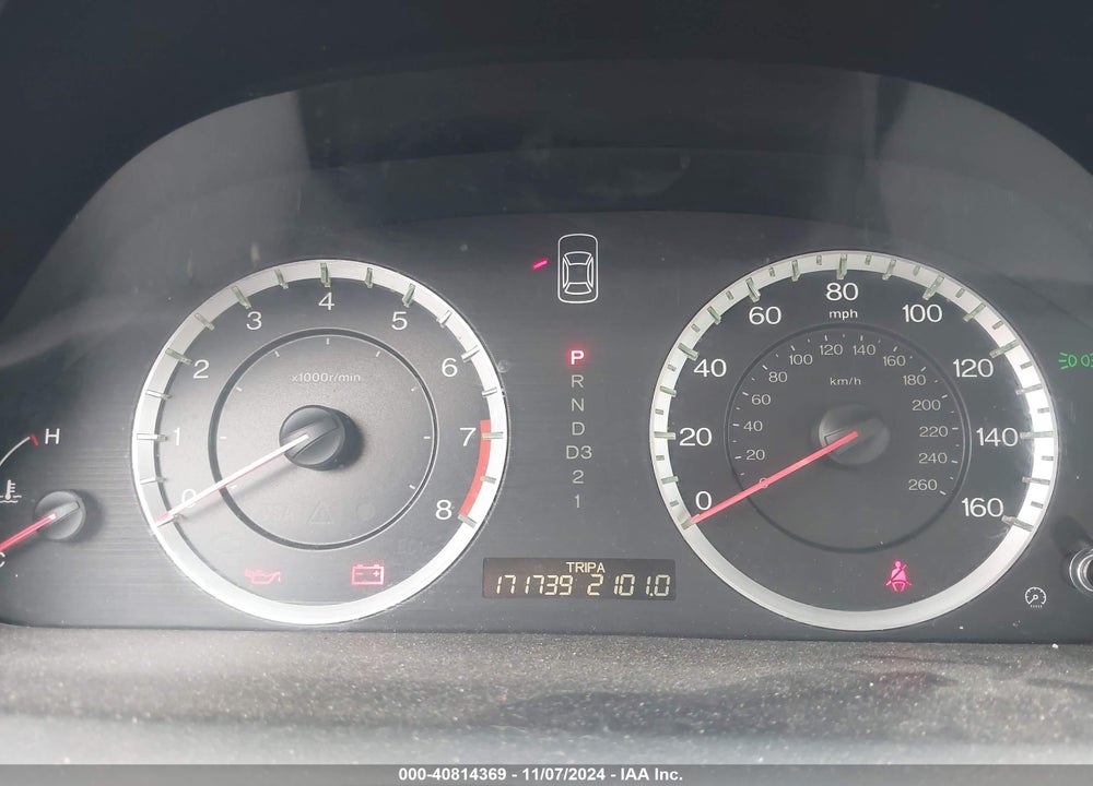 2010 HONDA ACCORD 2.4 LX VIN: 1HGCP2F31AA048870