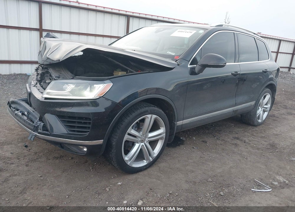 2017 VOLKSWAGEN TOUAREG V6 EXECUTIVE VIN: WVGGF7BP6HD005767
