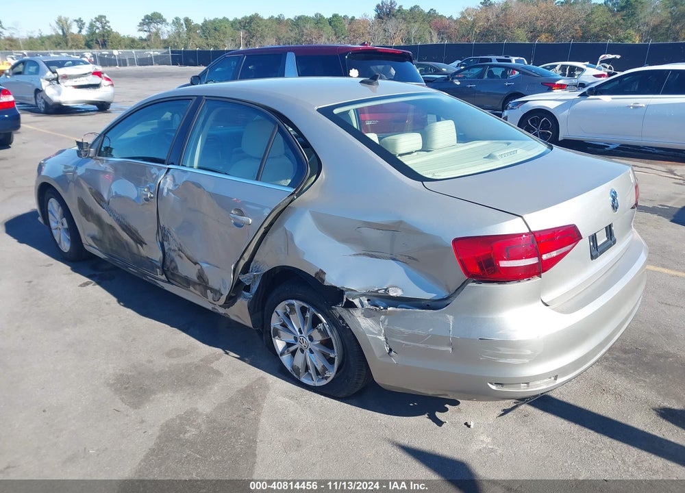 2015 VOLKSWAGEN JETTA 2.0L TDI SE VIN: 3VWLA7AJ7FM254186
