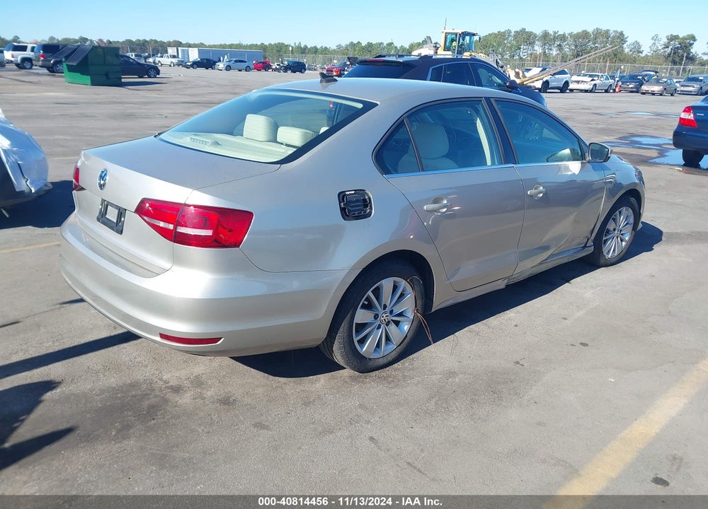 2015 VOLKSWAGEN JETTA 2.0L TDI SE VIN: 3VWLA7AJ7FM254186