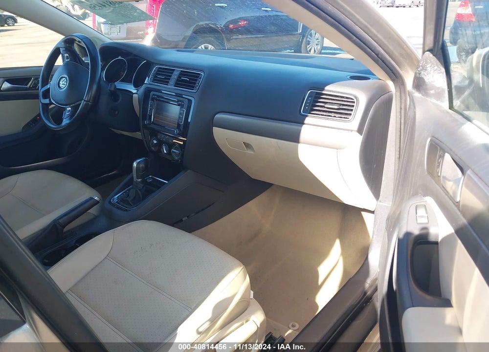 2015 VOLKSWAGEN JETTA 2.0L TDI SE VIN: 3VWLA7AJ7FM254186