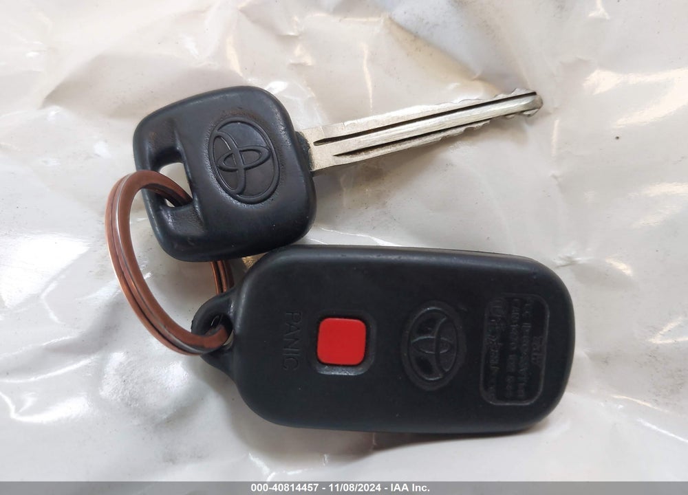 2002 TOYOTA CAMRY LE VIN: JTDBE32KX20126184