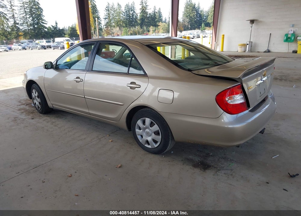 2002 TOYOTA CAMRY LE VIN: JTDBE32KX20126184