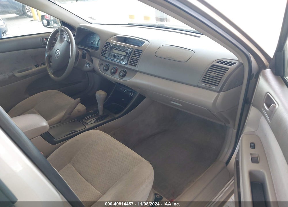2002 TOYOTA CAMRY LE VIN: JTDBE32KX20126184