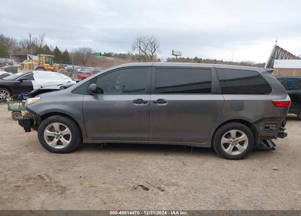 2018 TOYOTA SIENNA L 7 PASSENGER VIN: 5TDZZ3DC6JS952339