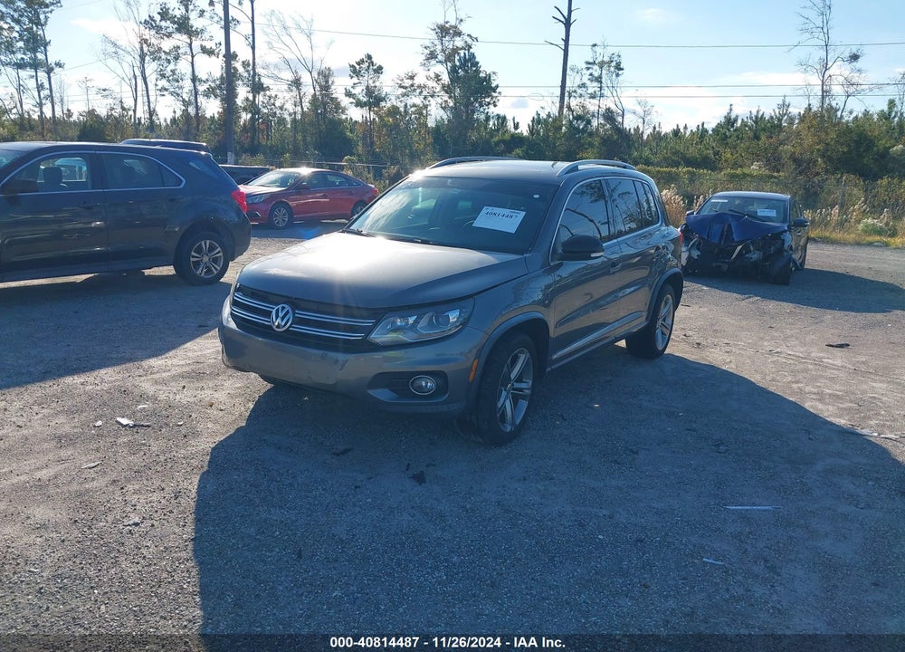 2017 VOLKSWAGEN TIGUAN 2.0T SPORT VIN: WVGTV7AX6HK017304