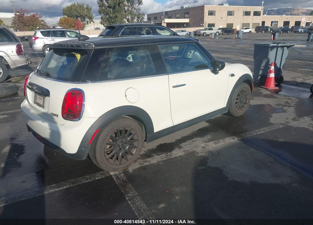 2020 MINI HARDTOP COOPER VIN: WMWXR3C05L2M12731