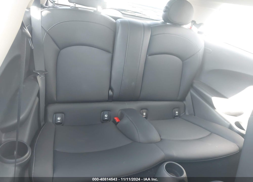 2020 MINI HARDTOP COOPER VIN: WMWXR3C05L2M12731