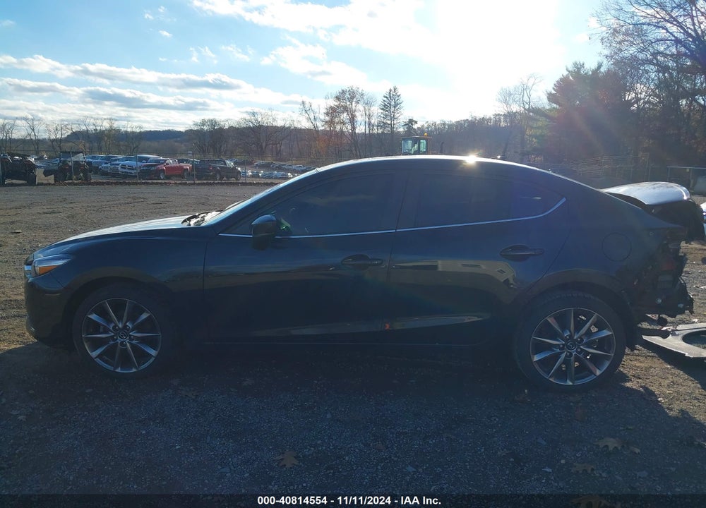 2018 MAZDA 3 TOURING VIN: 3MZBN1V37JM169382