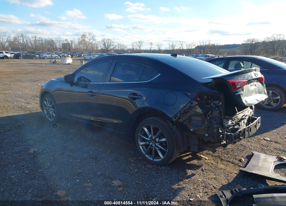 2018 MAZDA 3 TOURING VIN: 3MZBN1V37JM169382