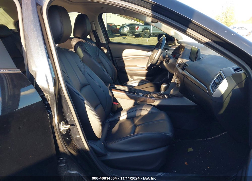 2018 MAZDA 3 TOURING VIN: 3MZBN1V37JM169382