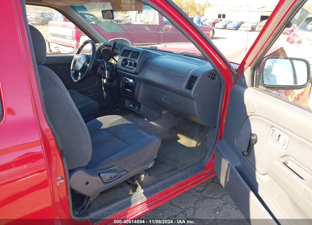 2001 NISSAN FRONTIER XE VIN: 1N6DD26S31C362945