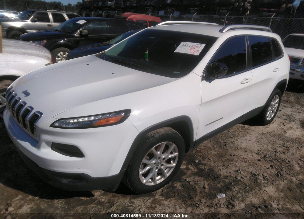 2018 JEEP CHEROKEE LATITUDE FWD VIN: 1C4PJLCB6JD553384