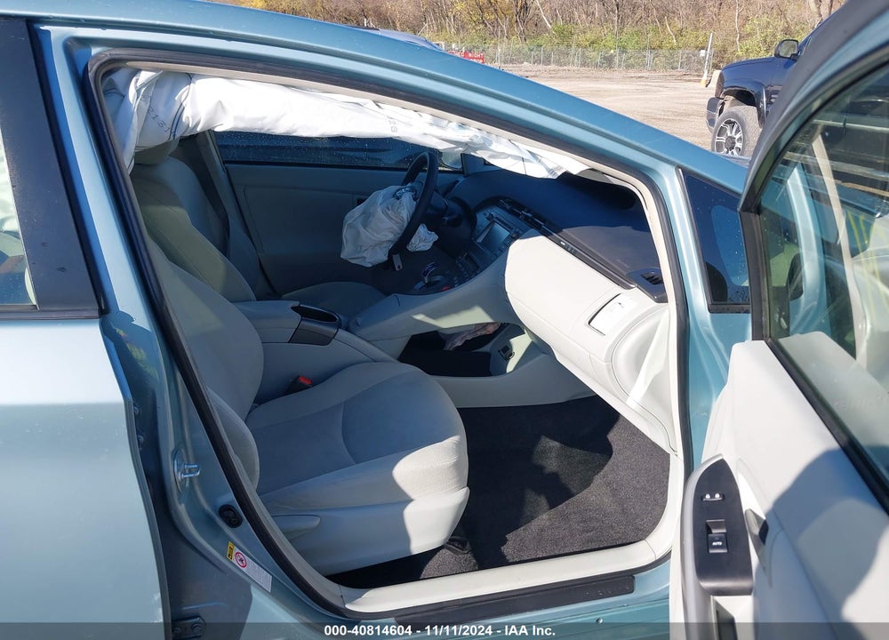 2015 TOYOTA PRIUS TWO VIN: JTDKN3DU3F1879845