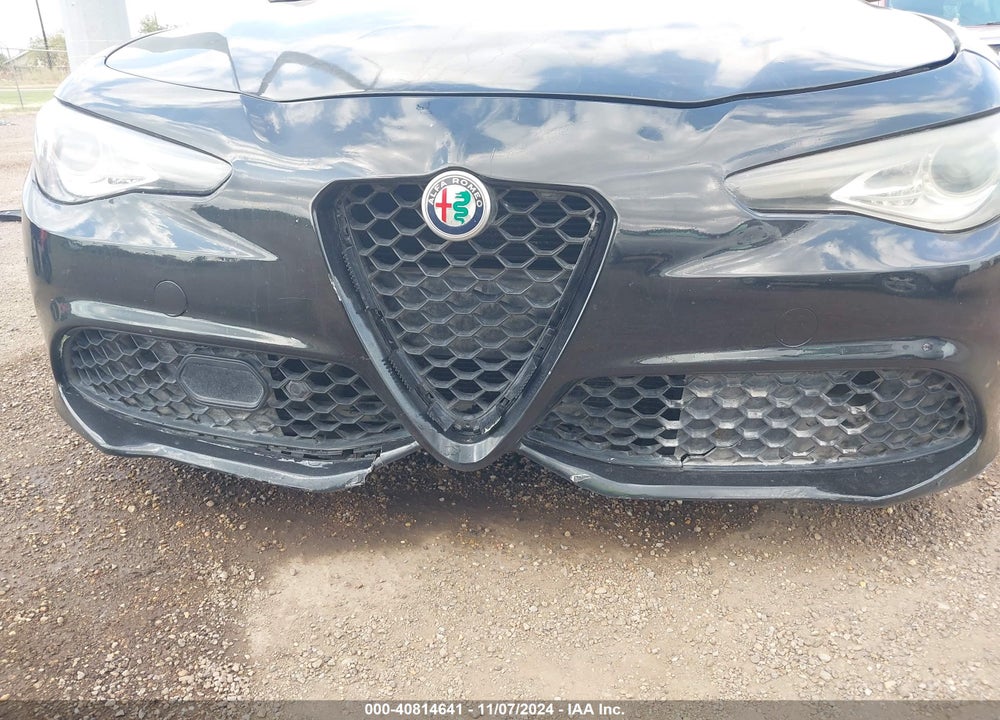 2017 ALFA ROMEO GIULIA AWD VIN: ZARFAEDN4H7537960