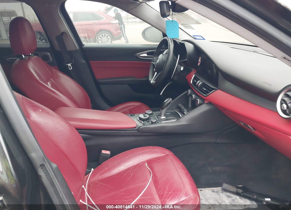 2017 ALFA ROMEO GIULIA AWD VIN: ZARFAEDN4H7537960