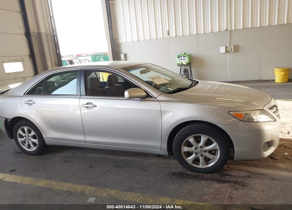 2011 TOYOTA CAMRY LE VIN: 4T1BF3EKXBU750564