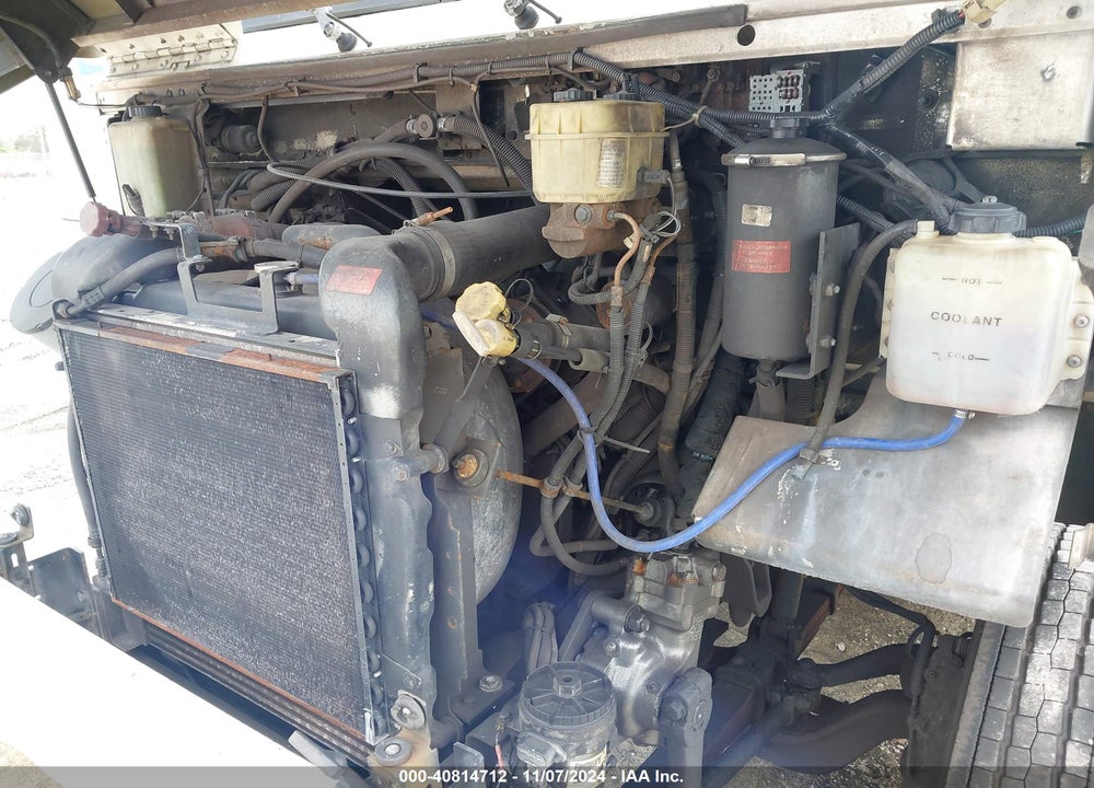 2001 FREIGHTLINER CHASSIS M LINE WALK-IN VAN VIN: 4UZAANBW91CJ22318
