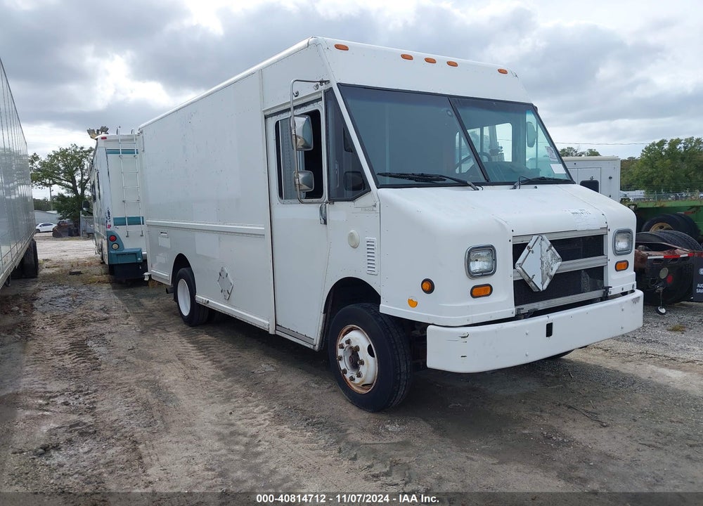 2001 FREIGHTLINER CHASSIS M LINE WALK-IN VAN VIN: 4UZAANBW91CJ22318