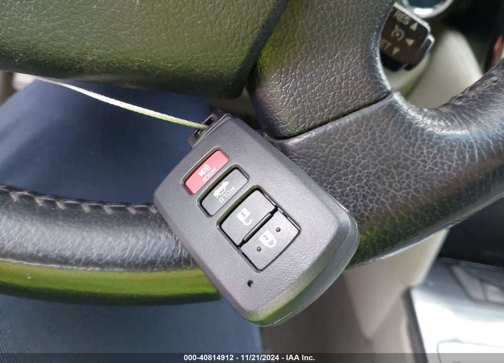 2014 TOYOTA CAMRY HYBRID XLE VIN: 4T1BD1FK5EU132503