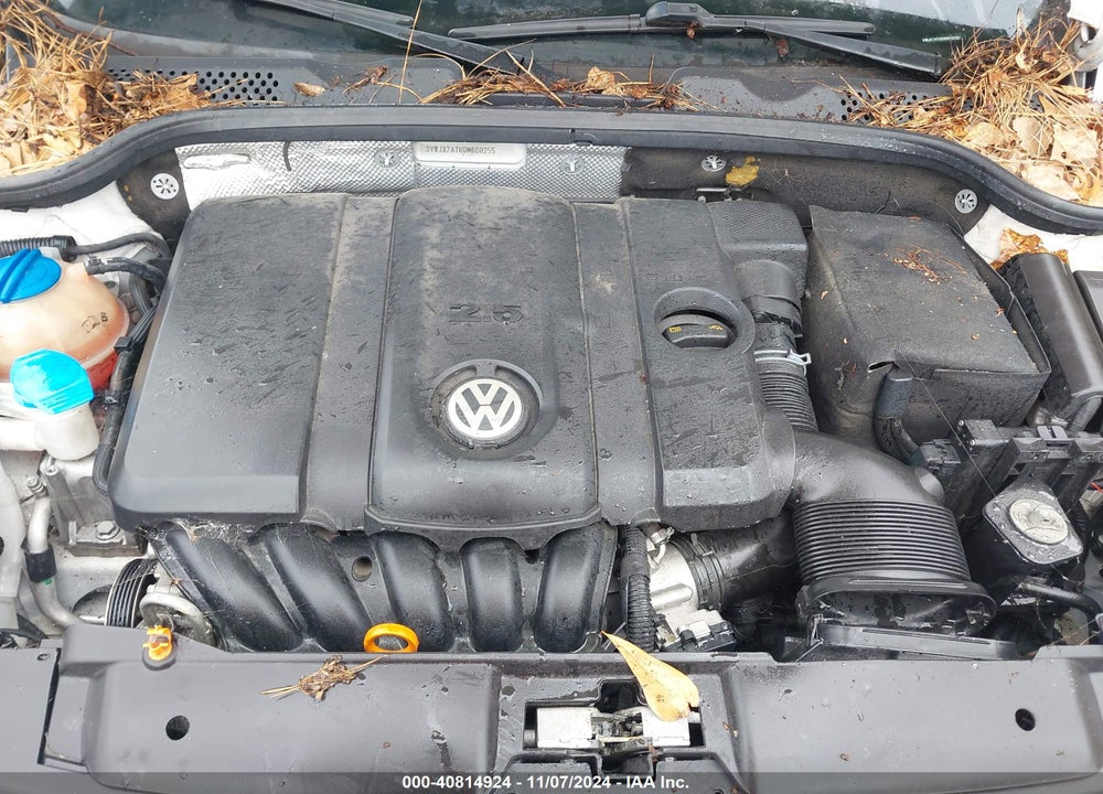 2013 VOLKSWAGEN BEETLE VIN: 3VWJX7AT6DM609255
