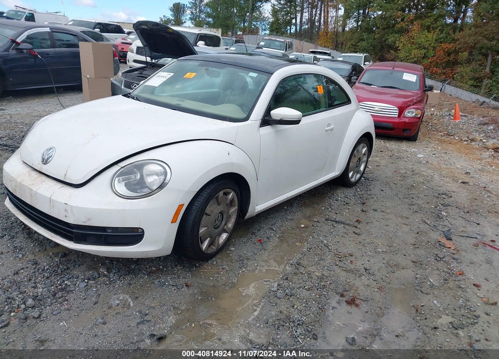 2013 VOLKSWAGEN BEETLE VIN: 3VWJX7AT6DM609255