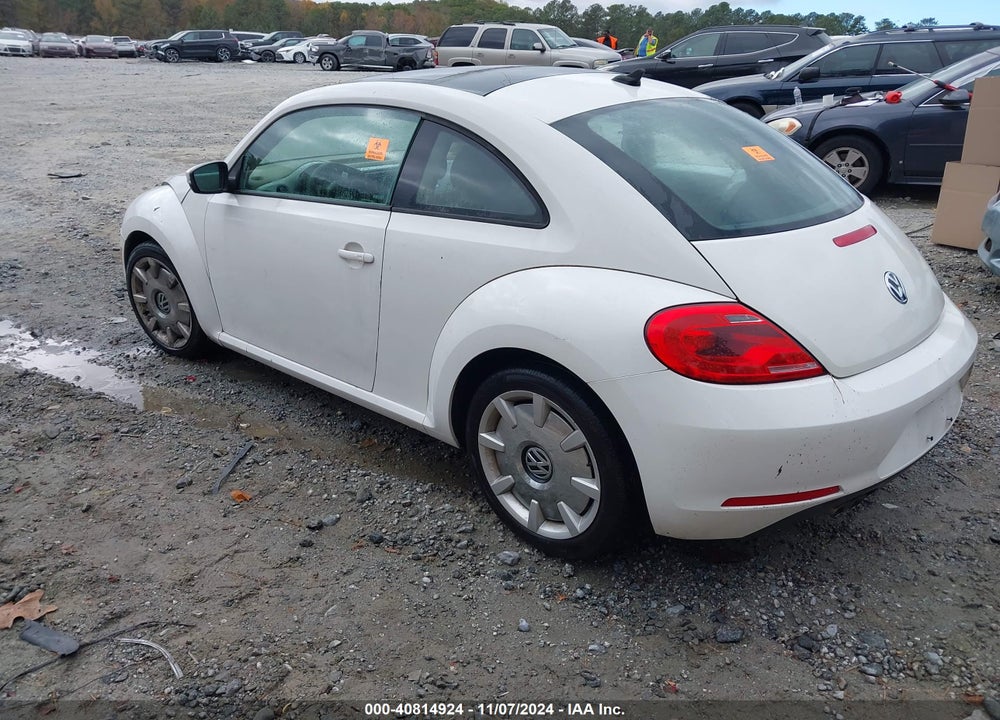 2013 VOLKSWAGEN BEETLE VIN: 3VWJX7AT6DM609255