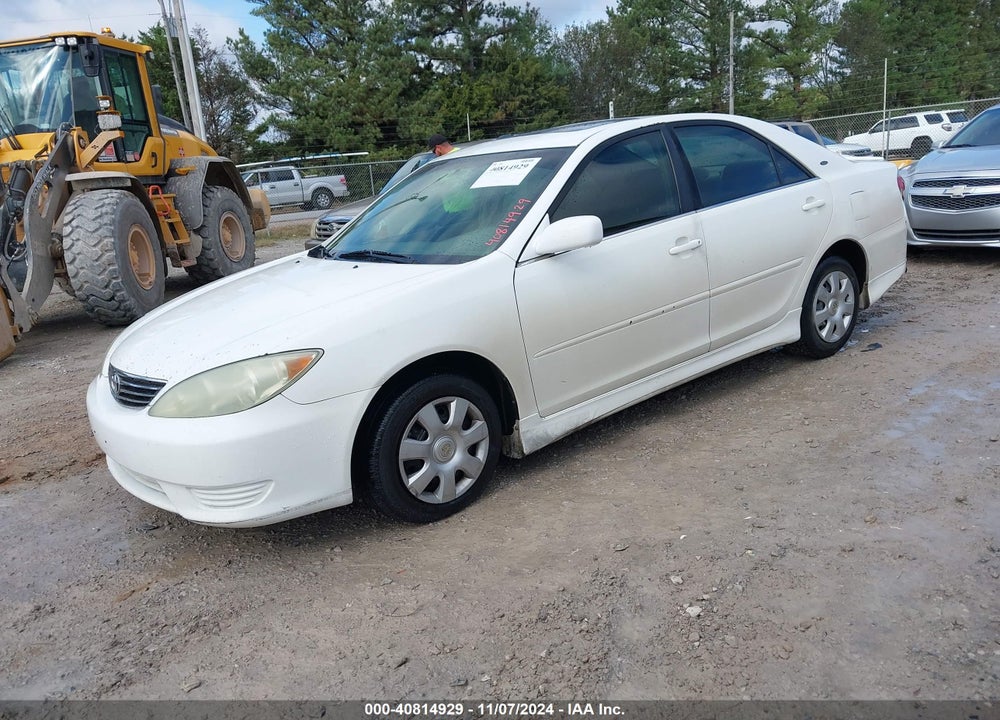 2005 TOYOTA CAMRY LE VIN: 4T1BE32K15U569574