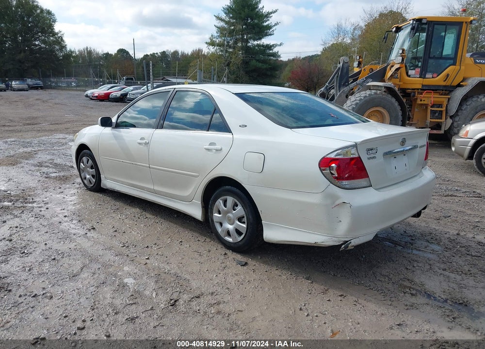 2005 TOYOTA CAMRY LE VIN: 4T1BE32K15U569574