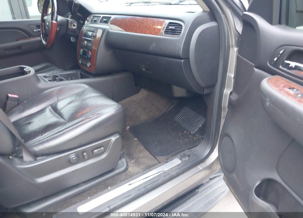 2007 CHEVROLET TAHOE LT VIN: 1GNFC13017J401359