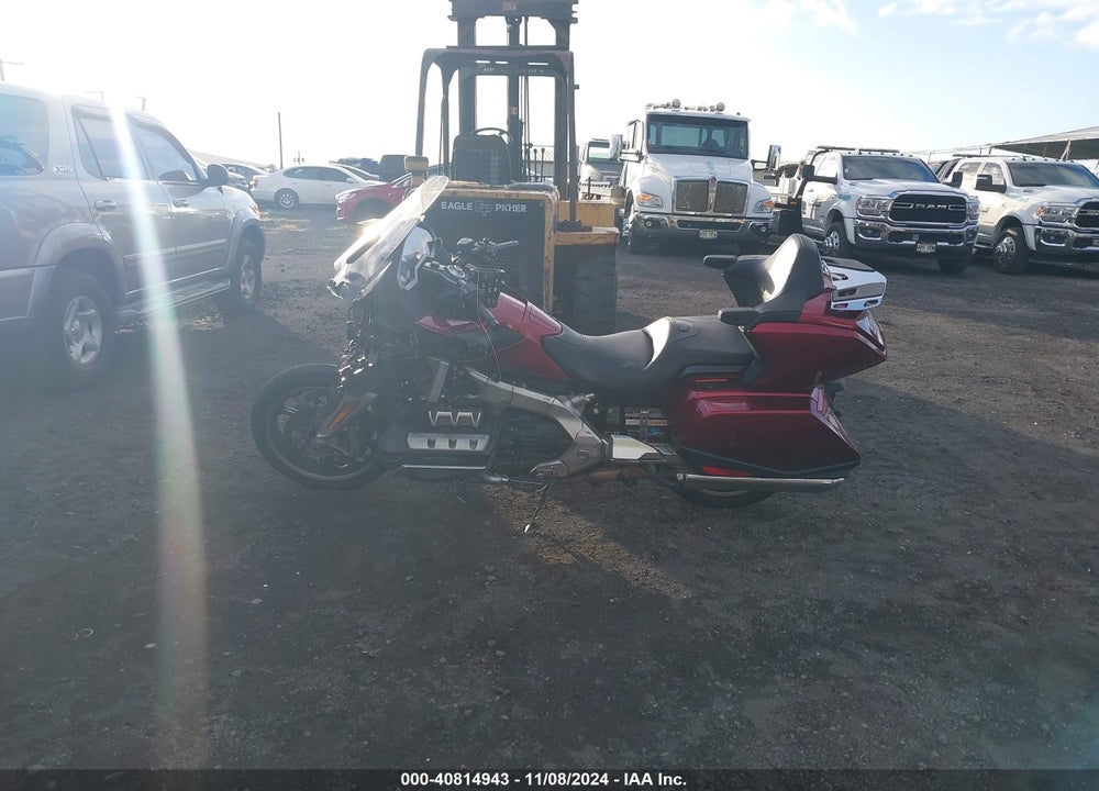 2019 HONDA GL1800 D VIN: JH2SC795XKK101472