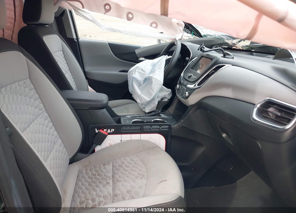 2019 CHEVROLET EQUINOX VIN: 2GNAXUEV9K6191902